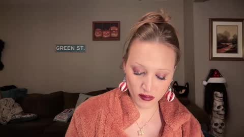 SexQueen Nikki online show from 12-22-24, 01:11