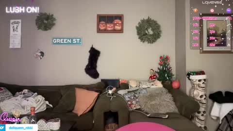 SexQueen Nikki online show from 01-06-26, 04:49