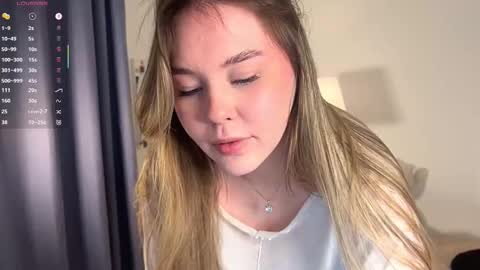 Snapshot of grem_grisly_ chatting on 03-25-26, 11:55 Gili online show from 03-25-26, 11:55