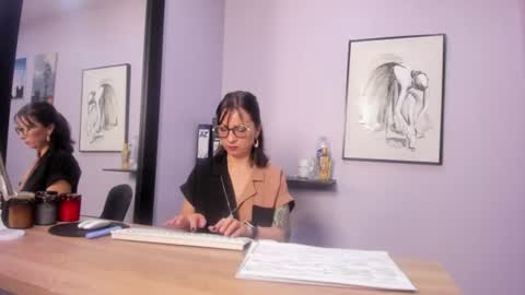 Snapshot of greta_borbon chatting on 06-26-26, 11:47 Greta online show from 06-26-26, 11:47