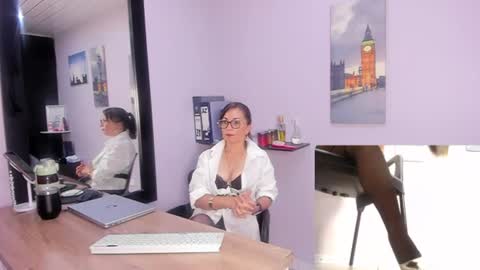 Snapshot of greta_borbon chatting on 07-15-26, 12:21 Greta online show from 07-15-26, 12:21