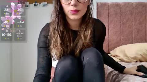  Emmy  online show from 03-09-26, 08:35