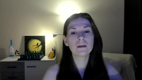 Snapshot of gretamiln chatting on 03-19-26, 10:14 Greta online show from 03-19-26, 10:14