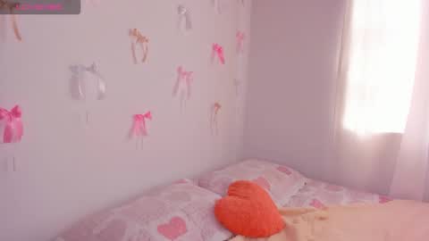 Snapshot of gretapowerpuffgirl chatting on 05-20-26, 02:56 Greta Babe online show from 05-20-26, 02:56