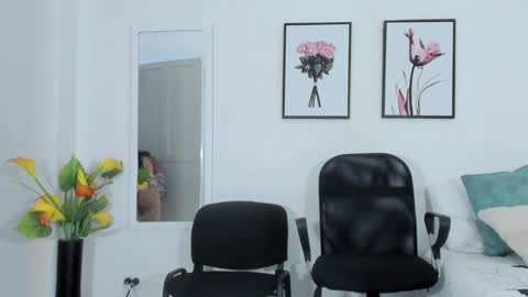 Snapshot of grettel__ chatting on 01-20-25, 08:18 Gretel online show from 01-20-25, 08:18