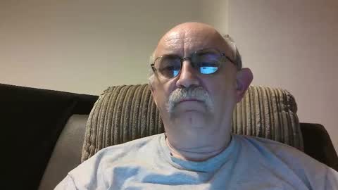 Snapshot of grey_dom chatting on 09-30-25, 11:10 Master Sir online show from 09-30-25, 11:10