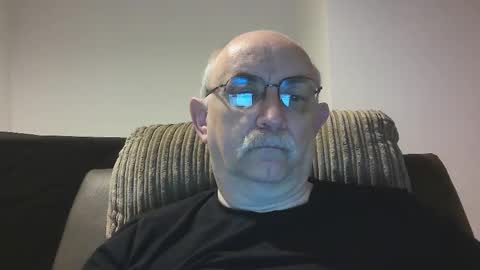 Snapshot of grey_dom chatting on 11-23-25, 10:59 Master Sir online show from 11-23-25, 10:59