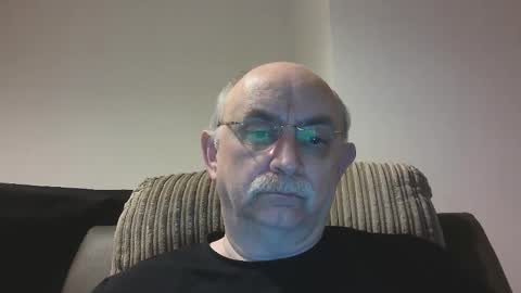 Snapshot of grey_dom chatting on 12-22-25, 08:50 Master Sir online show from 12-22-25, 08:50