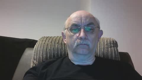 Snapshot of grey_dom chatting on 12-23-25, 10:35 Master Sir online show from 12-23-25, 10:35