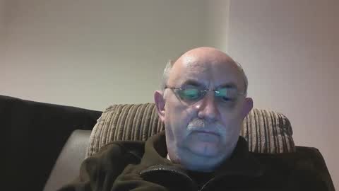 Snapshot of grey_dom chatting on 03-01-26, 06:10 Master Sir online show from 03-01-26, 06:10