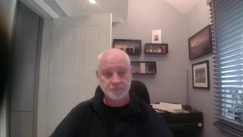 Snapshot of greyfox_6000 chatting on 01-06-25, 10:46 greyfox_6000 online show from 01-06-25, 10:46