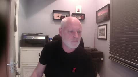 Snapshot of greyfox_6000 chatting on 03-05-25, 10:43 greyfox_6000 online show from 03-05-25, 10:43
