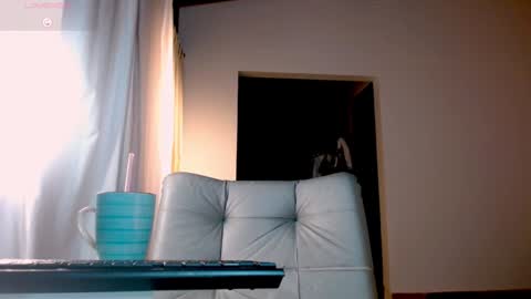 Snapshot of greyslopez chatting on 12-21-24, 11:34 Greyslopez online show from 12-21-24, 11:34