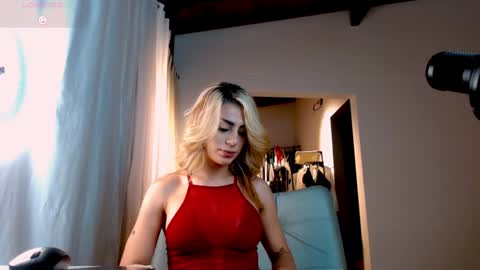 Snapshot of greyslopez chatting on 01-12-25, 12:28 Greyslopez online show from 01-12-25, 12:28