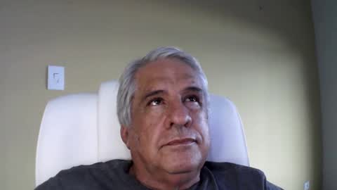 grisa01 online show from 03-01-25, 09:15