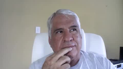 Snapshot of grisa01 chatting on 02-22-26, 01:42 grisa01 online show from 02-22-26, 01:42