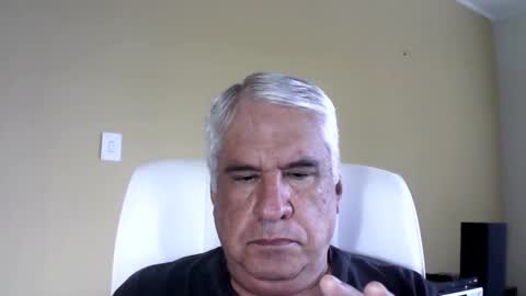 Snapshot of grisa01 chatting on 03-09-26, 12:31 grisa01 online show from 03-09-26, 12:31