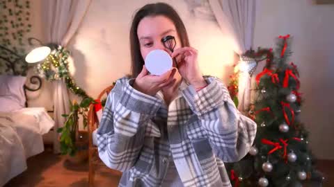 Gwen online show from 02-11-26, 04:39