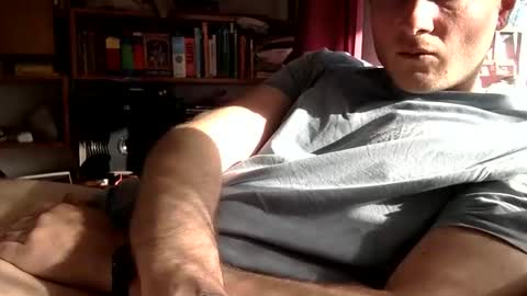 gruendamien online show from 04-28-26, 04:45