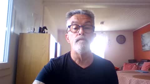 Grybear online show from 05-12-26, 10:01