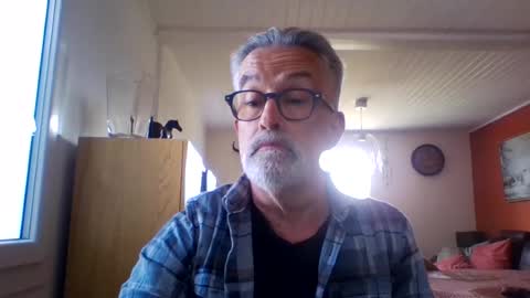 Grybear online show from 05-14-26, 10:44