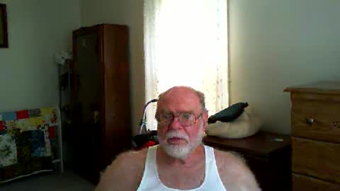 Gary online show from 09-26-25, 02:32