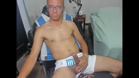 Snapshot of guachin_new chatting on 01-27-25, 02:53 guachin_new online show from 01-27-25, 02:53