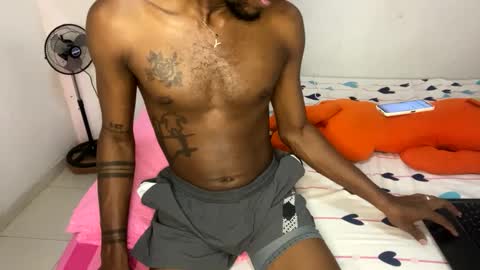 guapoj online show from 02-25-25, 02:44