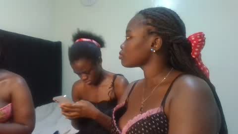 Snapshot of gud_lunah1 chatting on 06-23-26, 03:43 gud_lunah1 online show from 06-23-26, 03:43