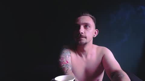 GuessWhatBitch online show from 09-25-25, 10:08