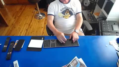 guesswhatigot2 online show from 12-06-24, 07:32