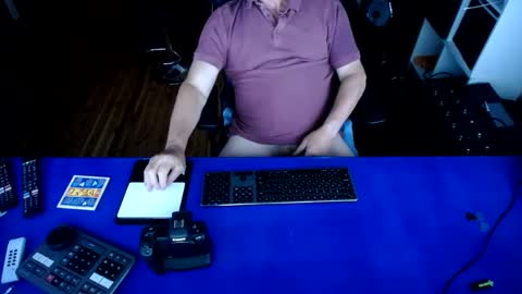 guesswhatigot2 online show from 12-14-24, 10:45