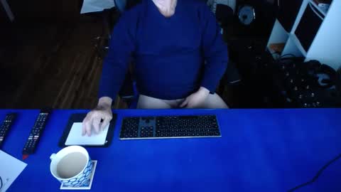 guesswhatigot2 online show from 01-18-25, 11:21