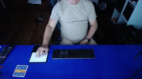 guesswhatigot2 online show from 01-30-25, 10:29