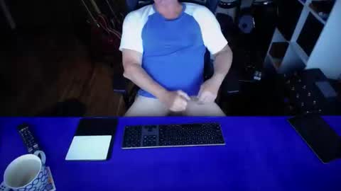 guesswhatigot2 online show from 02-26-25, 11:52