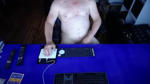 guesswhatigot2 online show from 10-23-25, 08:46