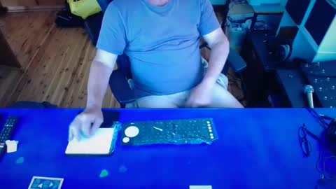 guesswhatigot2 online show from 01-07-26, 05:43