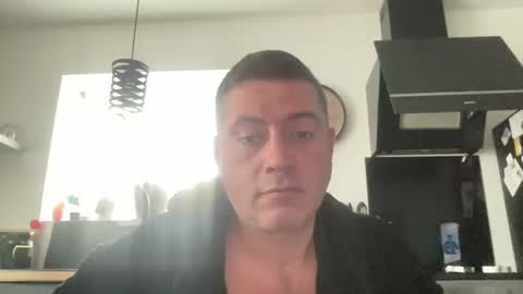 guil0 online show from 11-08-25, 11:32