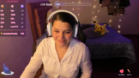 Snapshot of guinivere_blake chatting on 01-20-25, 02:32 Hello Im Julieta Im 25 years old welcome to my room have fun and be happy. online show from 01-20-25, 02:32