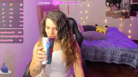 Snapshot of guinivere_blake chatting on 02-02-25, 12:02 Hello Im Julieta Im 25 years old welcome to my room have fun and be happy. online show from 02-02-25, 12:02