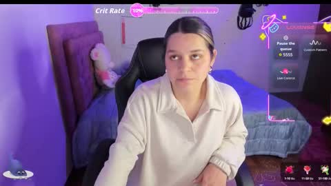 Snapshot of guinivere_blake chatting on 09-25-25, 02:37 Hello Im Julieta Im 25 years old welcome to my room have fun and be happy. online show from 09-25-25, 02:37