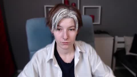 guitarandangell online show from 11-17-25, 04:07