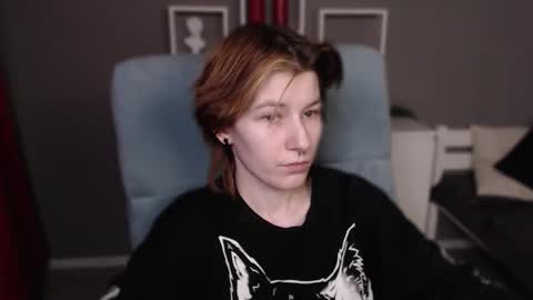 Snapshot of guitarandangell chatting on 02-16-26, 07:37 guitarandangell online show from 02-16-26, 07:37