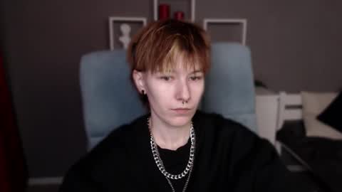 Snapshot of guitarandangell chatting on 02-19-26, 08:54 guitarandangell online show from 02-19-26, 08:54