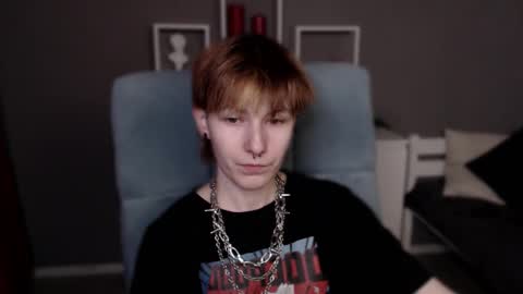 Snapshot of guitarandangell chatting on 03-03-26, 04:51 guitarandangell online show from 03-03-26, 04:51