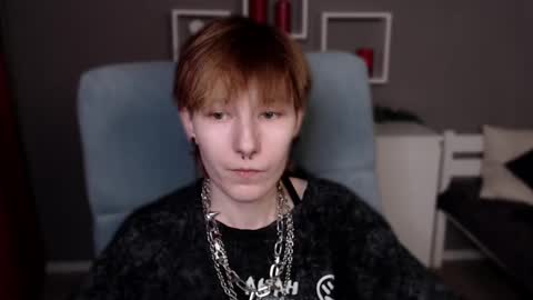 Snapshot of guitarandangell chatting on 03-07-26, 06:38 guitarandangell online show from 03-07-26, 06:38