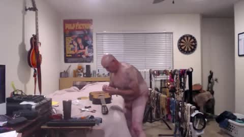 Snapshot of guitarsexgod chatting on 10-26-25, 03:34 Mario online show from 10-26-25, 03:34