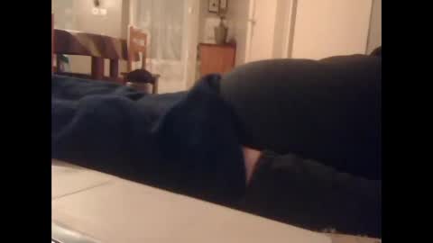 guizmeau72 online show from 03-09-25, 08:42