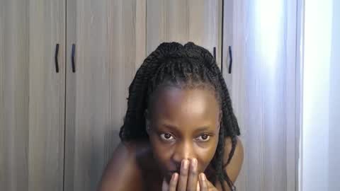 Miss Incredible online show from 10-17-25, 11:02