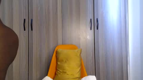 Miss Incredible online show from 06-17-26, 11:34